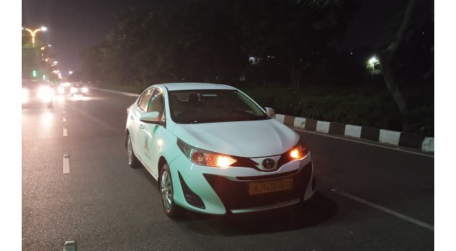 jaipur-to-surat-taxi